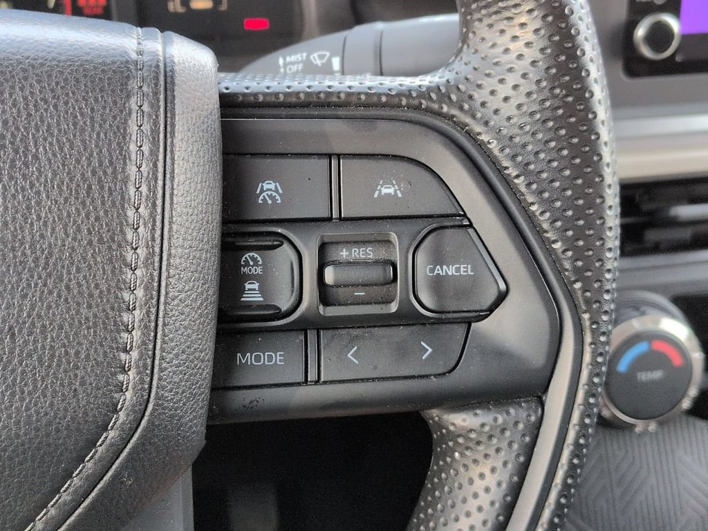 Used 2025 Toyota Tacoma SR5 AWD/4WD image 21