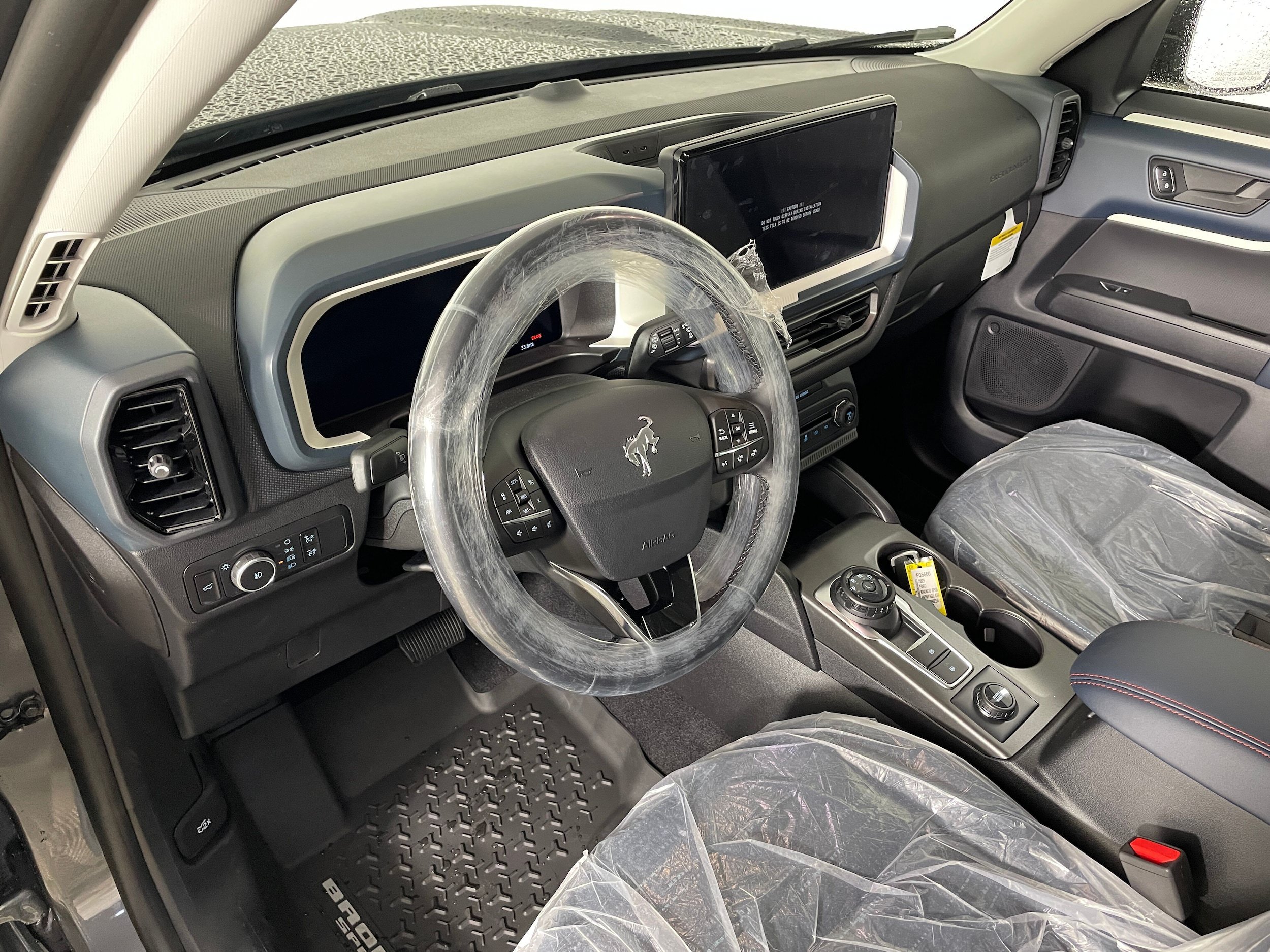 New 2025 Ford Bronco Sport Heritage w/ Convenience Package AWD/4WD image 2