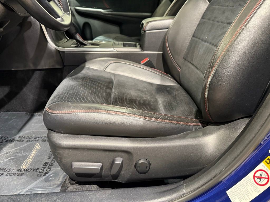 Used 2015 Toyota Camry XSE w/ Moonroof Package FWD image 13