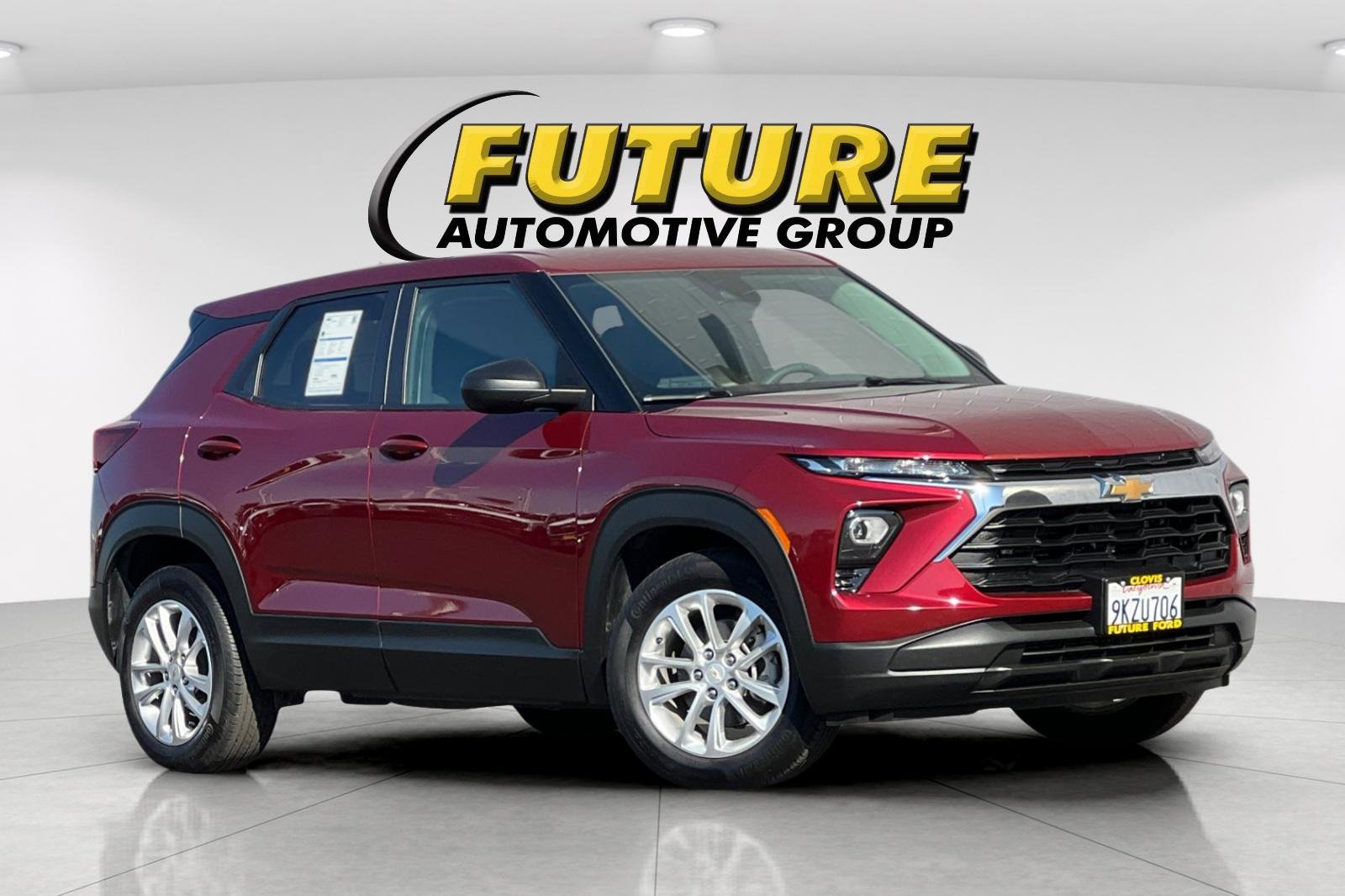 Used 2024 Chevrolet TrailBlazer LS w/ LS Convenience Package image 1