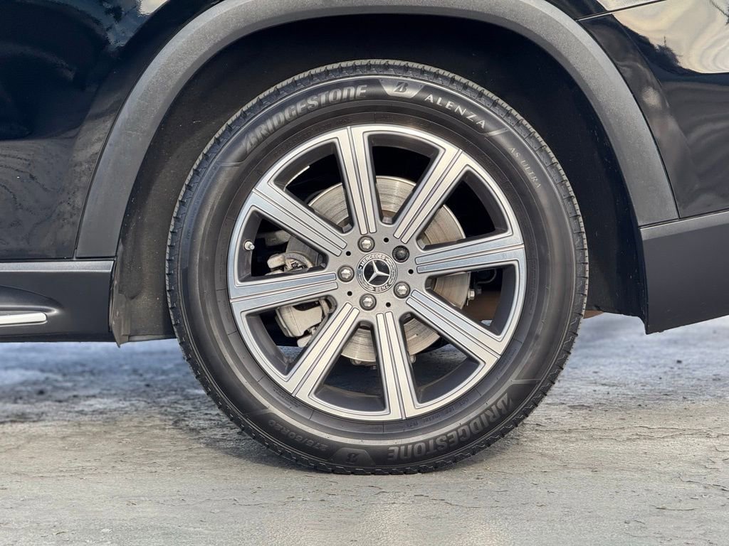 Used 2022 Mercedes-Benz GLS 450 4MATIC image 3