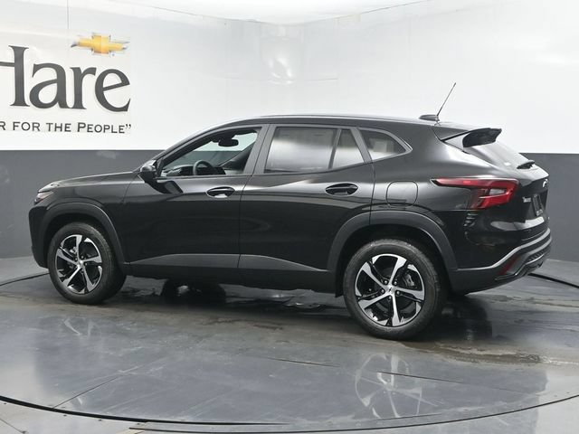 New 2026 Chevrolet Trax RS FWD image 30