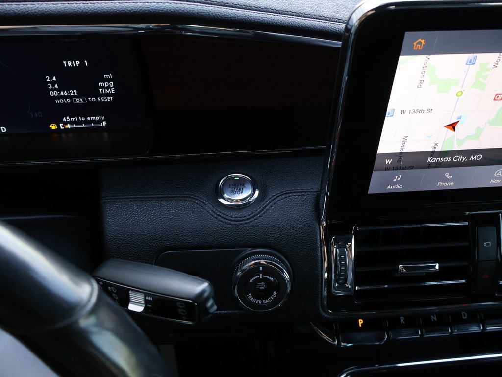 Used 2020 Lincoln Navigator Reserve w/ Equipment Group 208A Reserve image 33