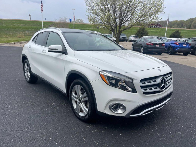 Used 2018 Mercedes-Benz GLA 250 w/ Premium Package image 2