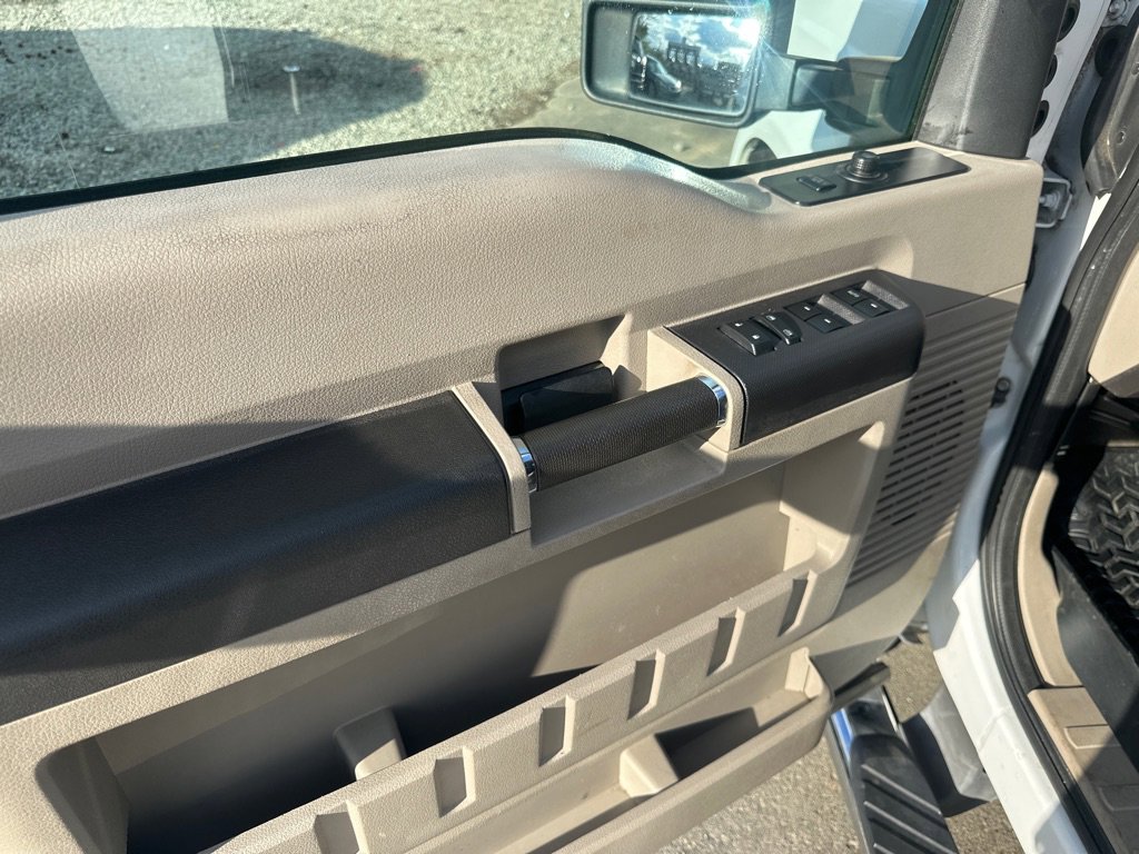 Used 2010 Ford F250 XLT image 10