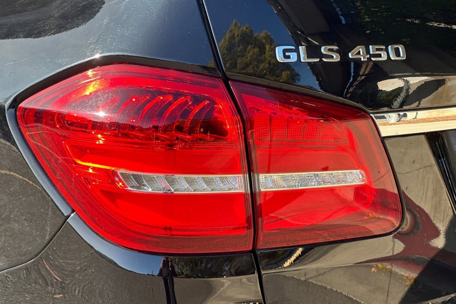 Used 2019 Mercedes-Benz GLS 450 4MATIC image 11