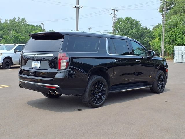 Used 2022 Chevrolet Suburban Premier AWD/4WD image 2