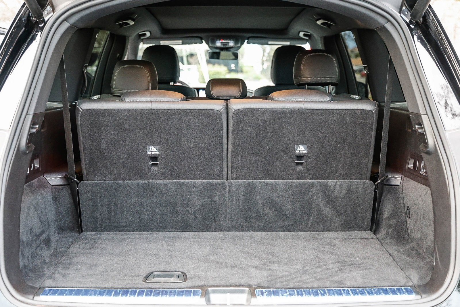 Used 2025 Mercedes-Benz GLS 450 4MATIC image 26