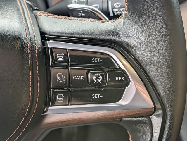 Used 2025 Jeep Grand Cherokee L Summit AWD/4WD image 20