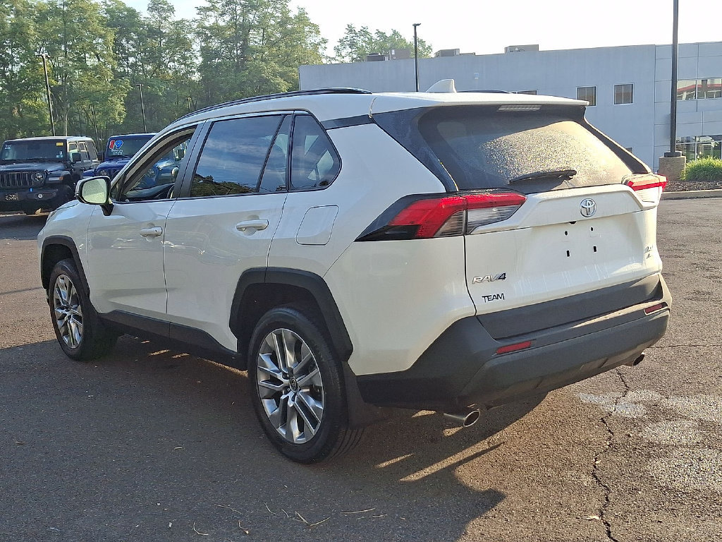 Certified 2022 Toyota RAV4 XLE Premium AWD/4WD image 29