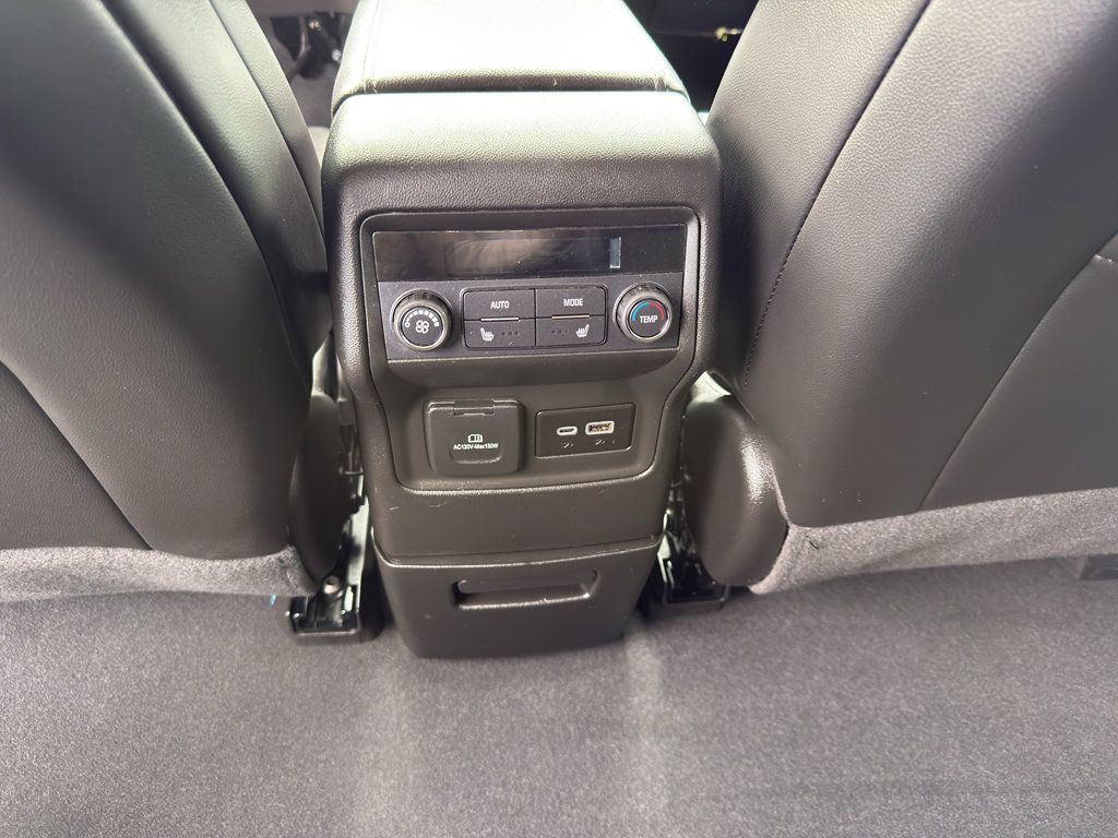 Used 2023 GMC Acadia SLT w/ Preferred Package AWD/4WD image 31