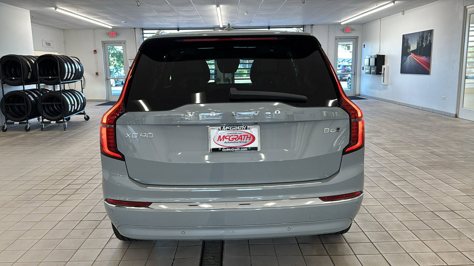 New 2026 Volvo XC90 B6 Plus w/ Protection Package Premier AWD/4WD image 6