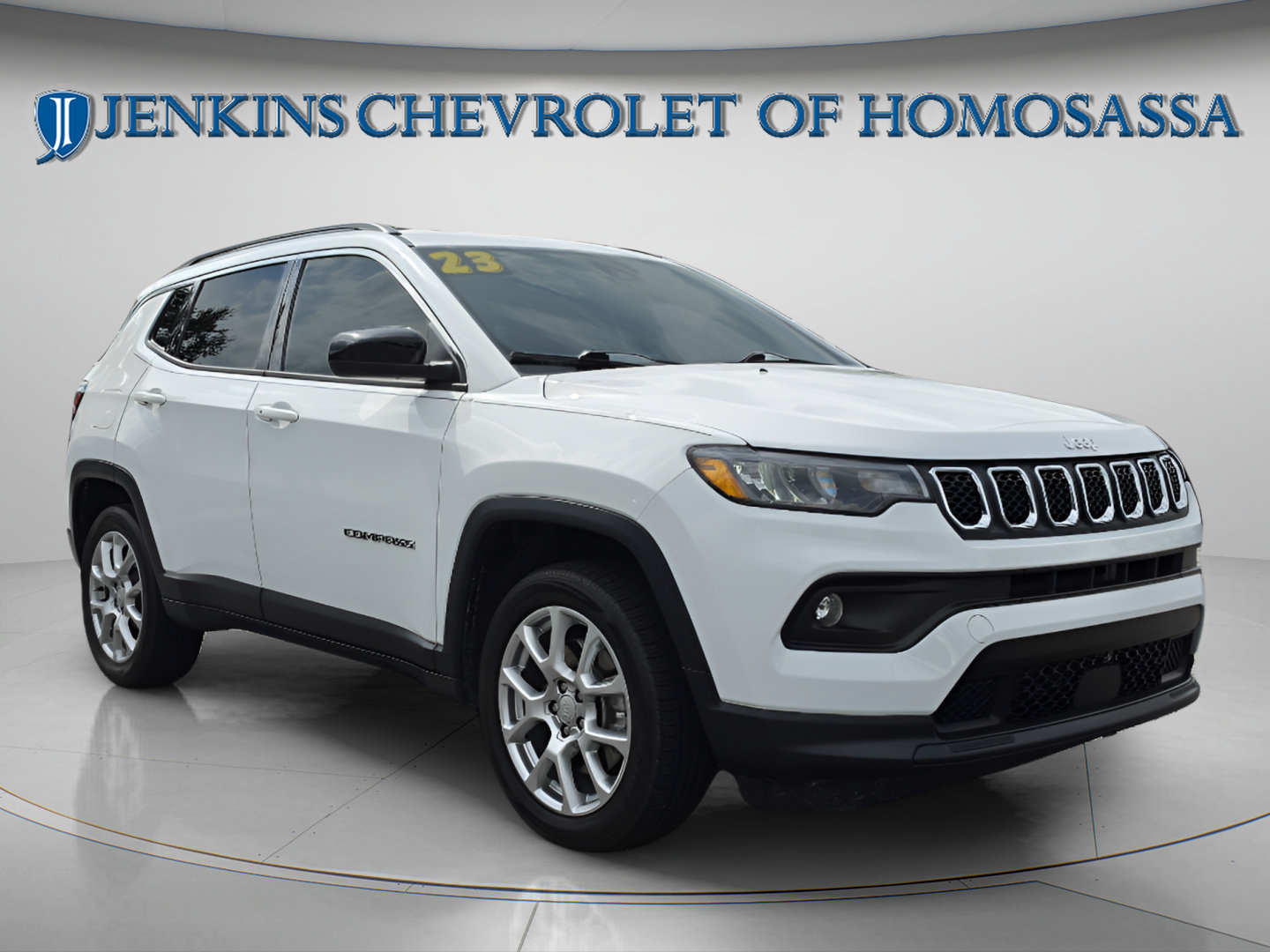 Used 2023 Jeep Compass Latitude AWD/4WD image 1