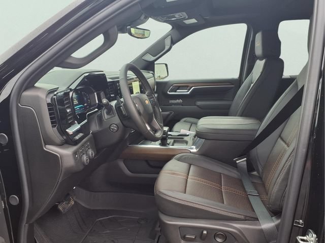 New 2026 Chevrolet Silverado 1500 High Country w/ High Country Premium Package AWD/4WD image 18
