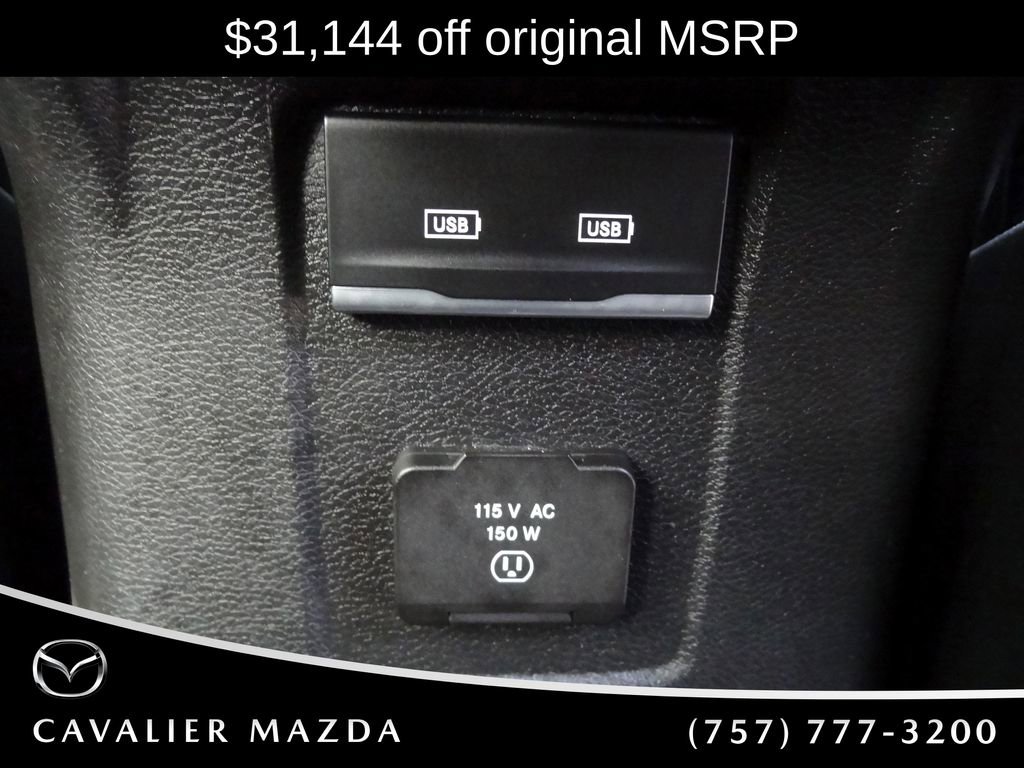 Used 2023 Jeep Wrangler Unlimited Sahara w/ Cold Weather Group AWD/4WD image 17