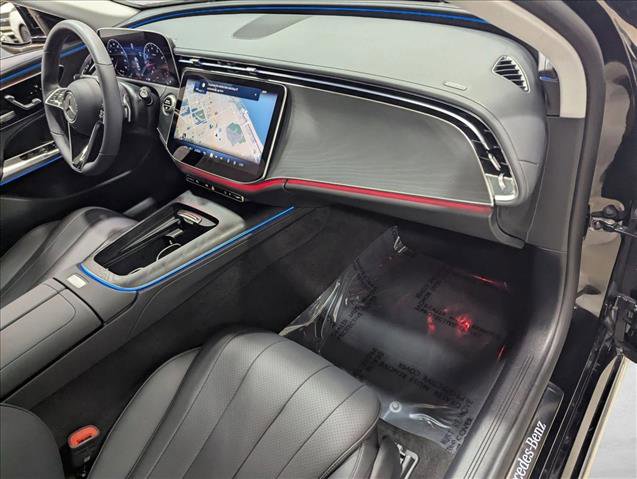 Used 2025 Mercedes-Benz E 350 4MATIC Sedan image 21