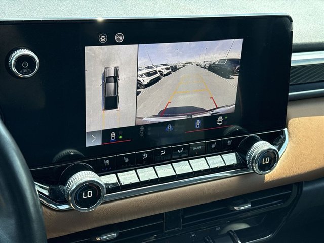 Certified 2023 GMC Canyon AT4 w/ AT4 Premium Package AWD/4WD image 19
