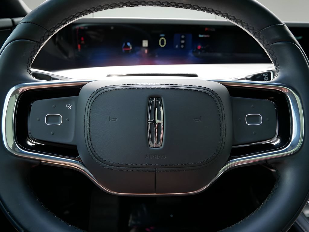Used 2024 Lincoln Nautilus Reserve w/ Equipment Group 202A AWD/4WD image 19