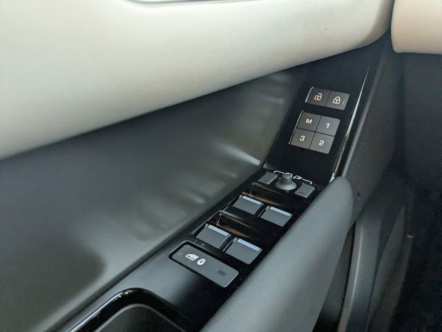 New 2026 Land Rover Range Rover Velar S AWD/4WD image 16