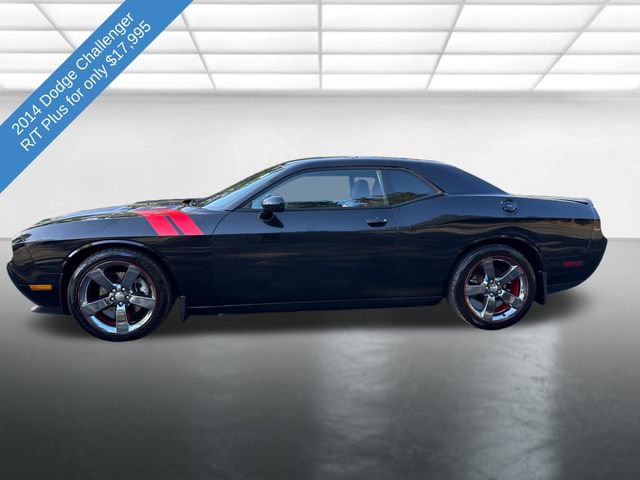Used 2014 Dodge Challenger R/T Plus RWD image 2