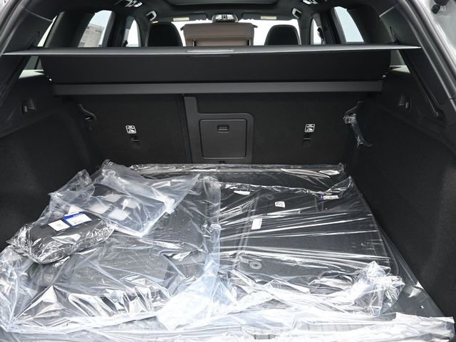 New 2026 Volvo XC60 B5 Plus w/ Protection Package Premier image 32