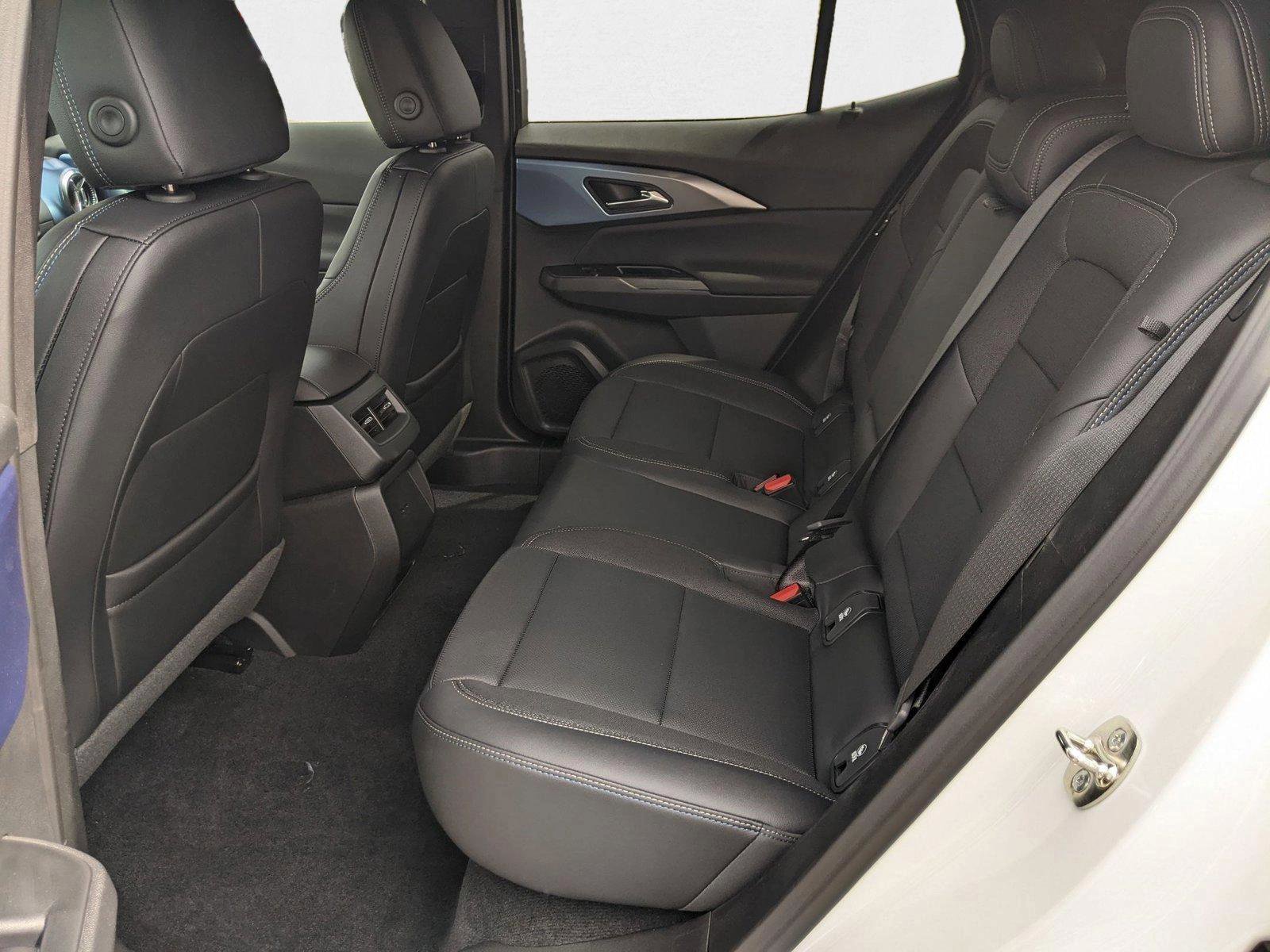 New 2025 Chevrolet Equinox EV LT FWD image 15