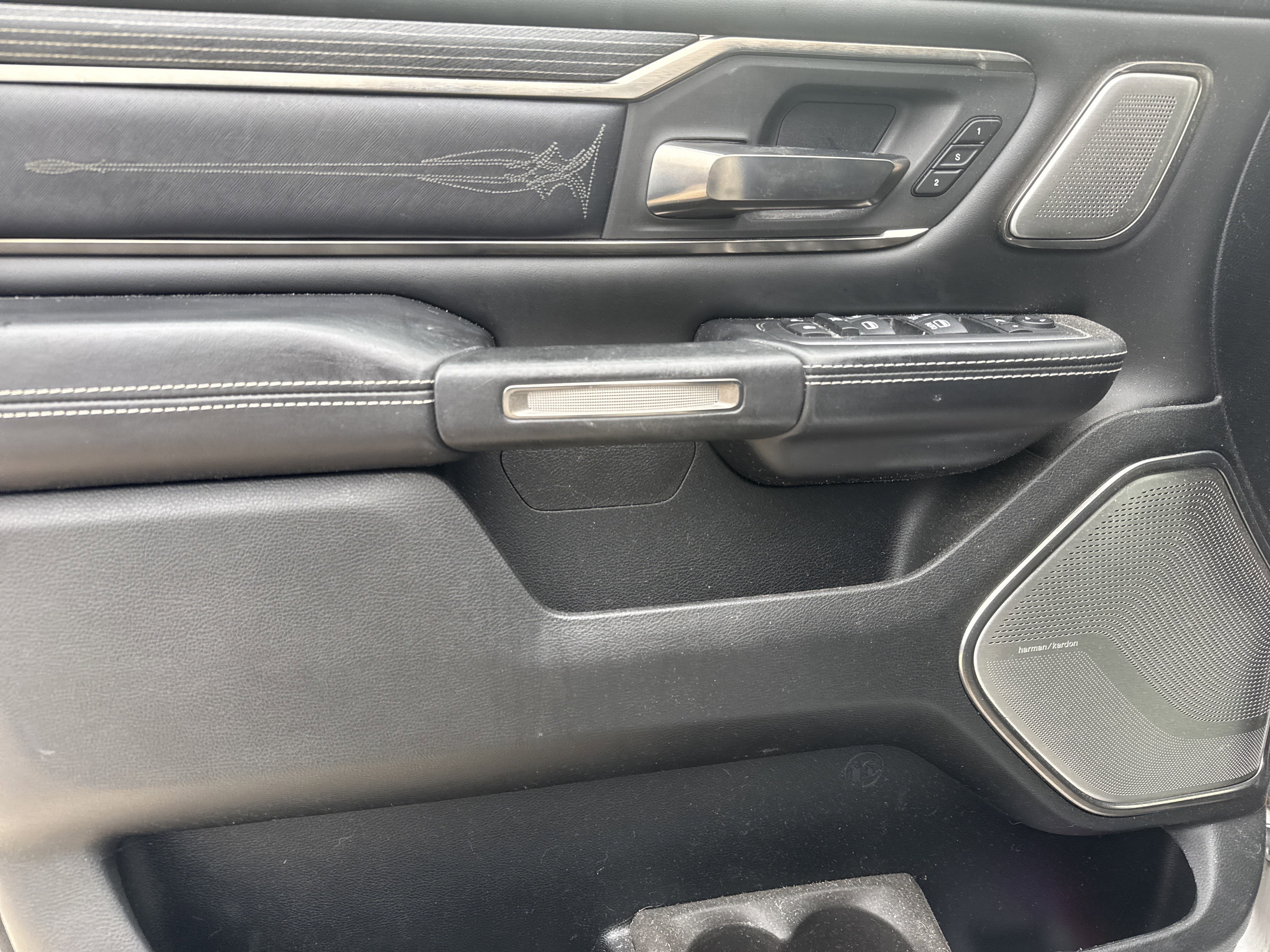 Used 2020 RAM 1500 Limited image 16