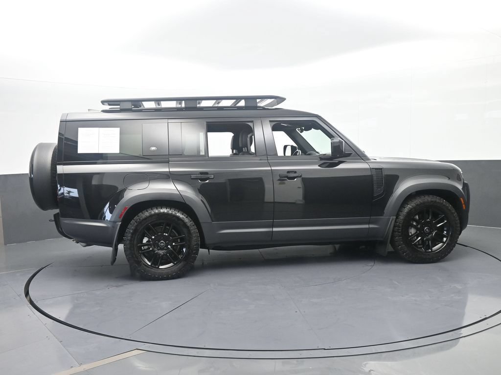 Used 2023 Land Rover Defender 130 SE AWD/4WD image 7