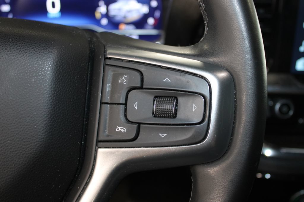 Used 2023 Chevrolet Silverado 1500 LT AWD/4WD image 23