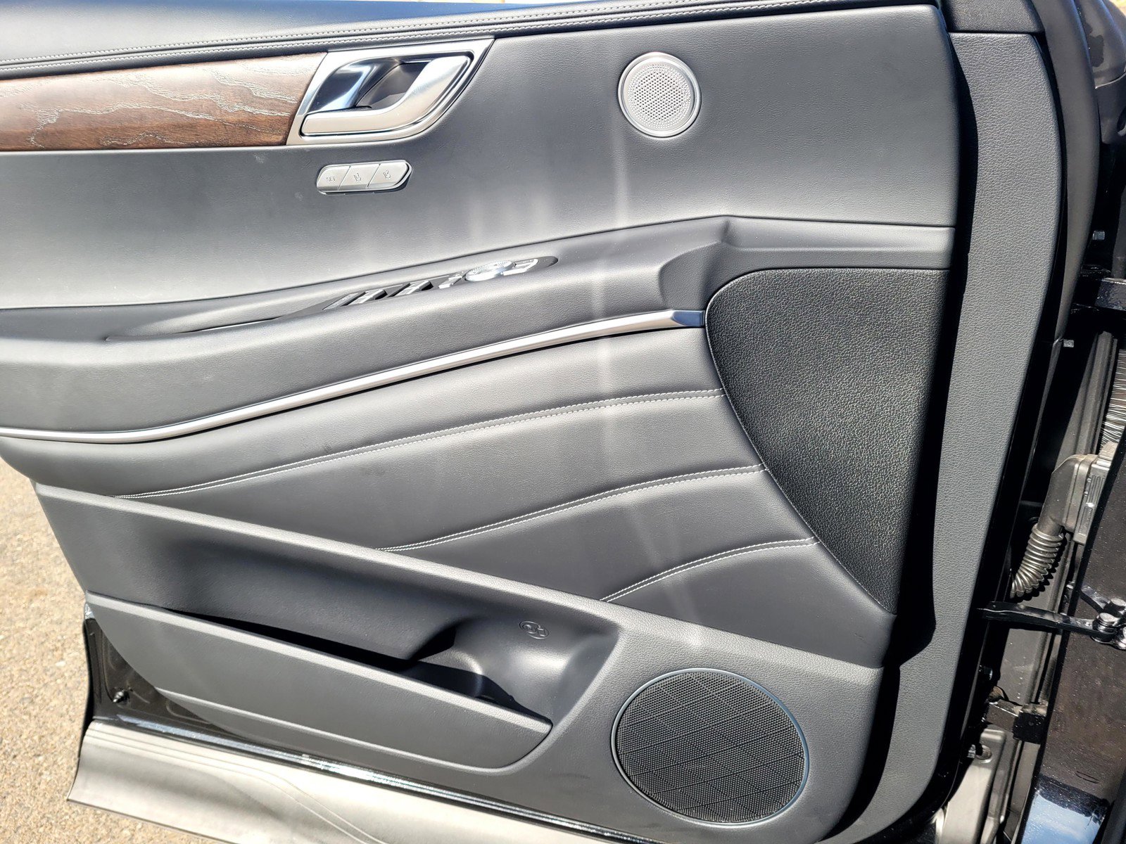 Used 2025 Genesis GV80 2.5T Select image 18