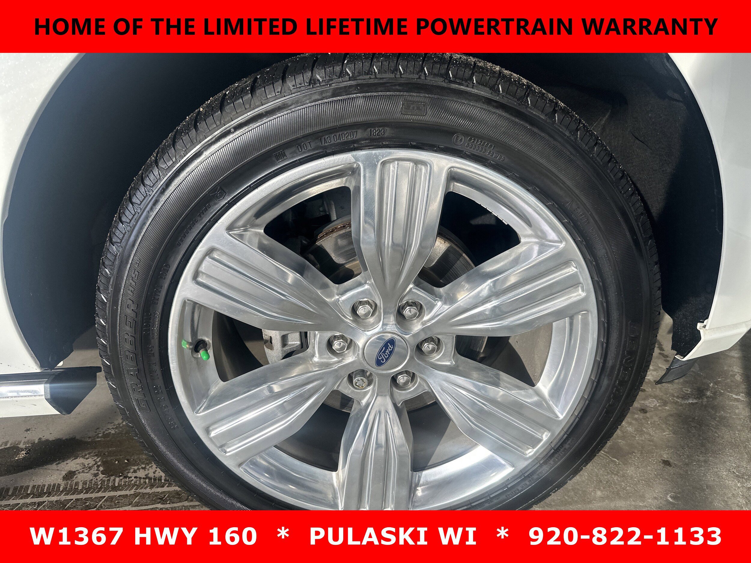 Used 2023 Ford Expedition Platinum AWD/4WD image 2
