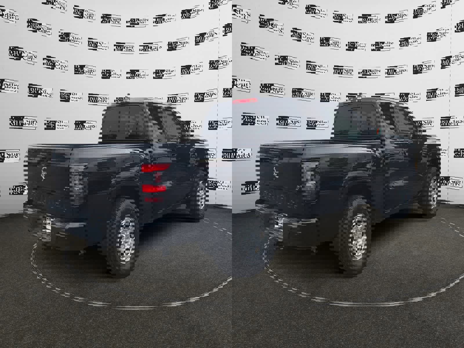 Used 2022 Nissan Frontier SV image 6