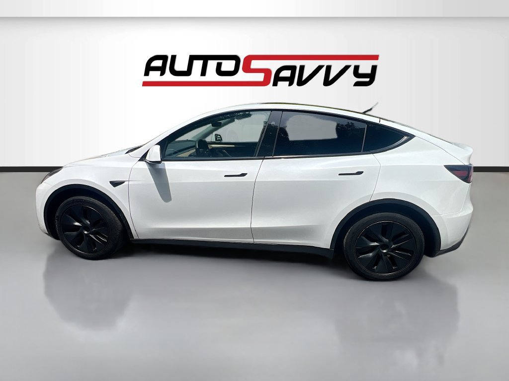 Used 2024 Tesla Model Y Long Range RWD image 4