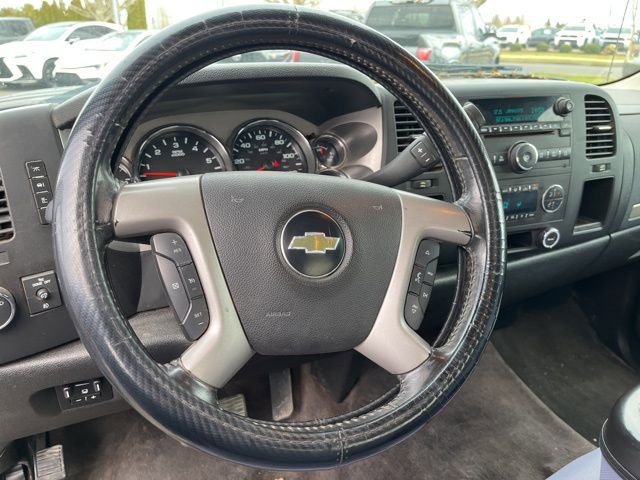Used 2013 Chevrolet Silverado 2500 LT w/ Interior Plus Package image 3