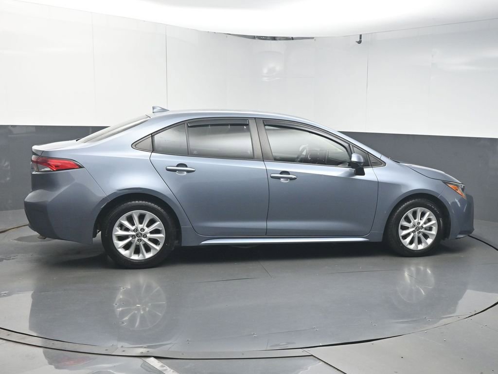 Used 2021 Toyota Corolla LE w/ LE Convenience Package FWD image 8