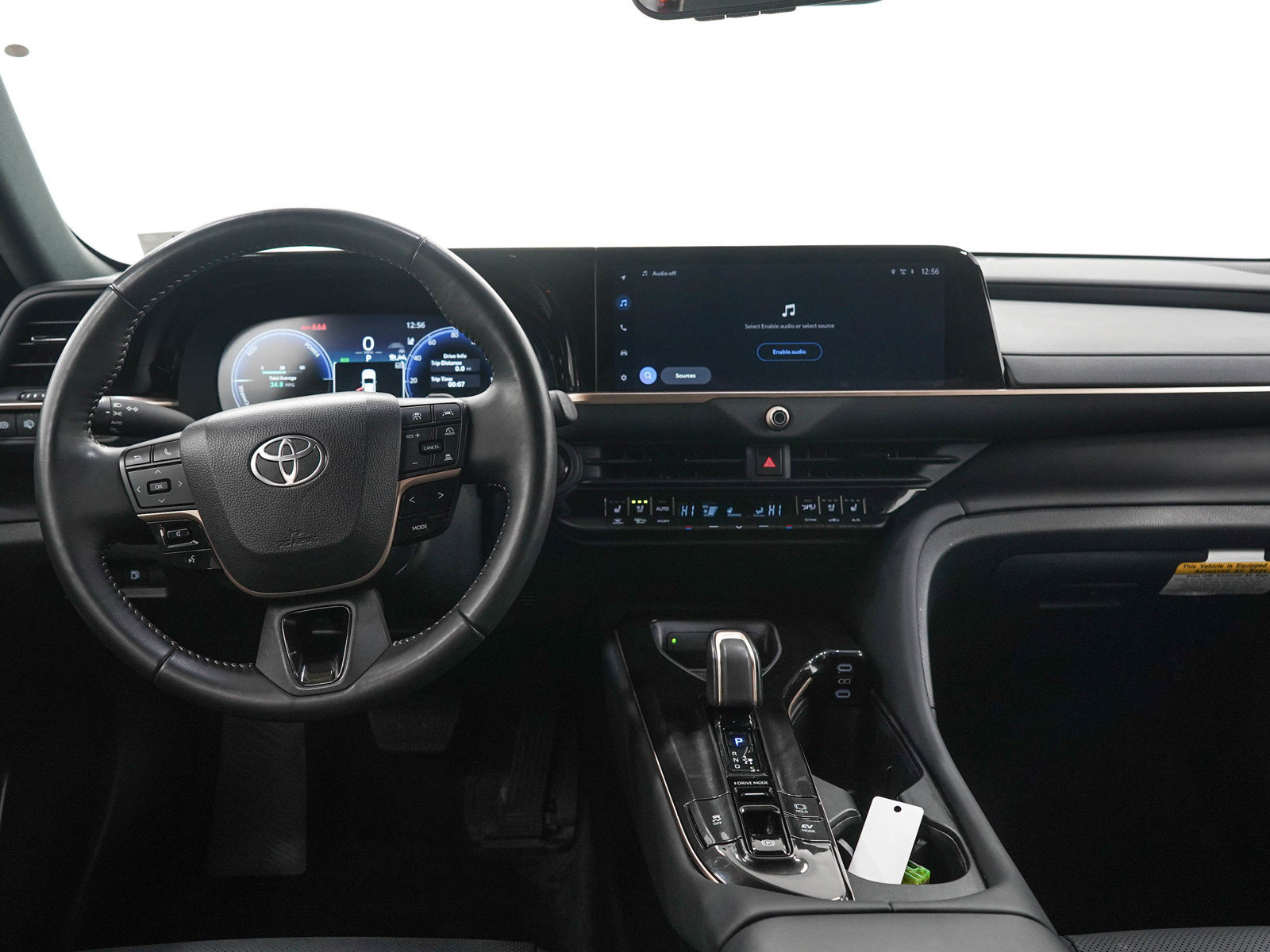 Used 2025 Toyota Crown Signia AWD/4WD image 16