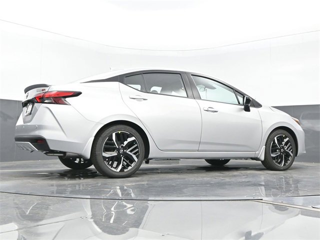 New 2025 Nissan Versa SR w/ Trunk Package image 25