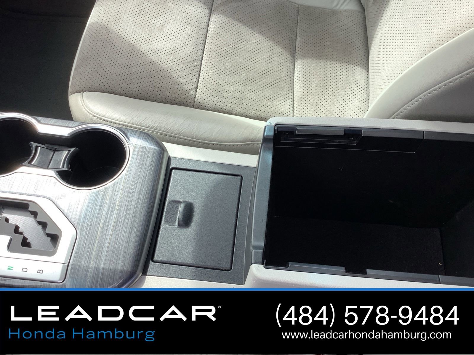 Used 2013 Toyota Camry XLE w/ Leather Pkg FWD image 19