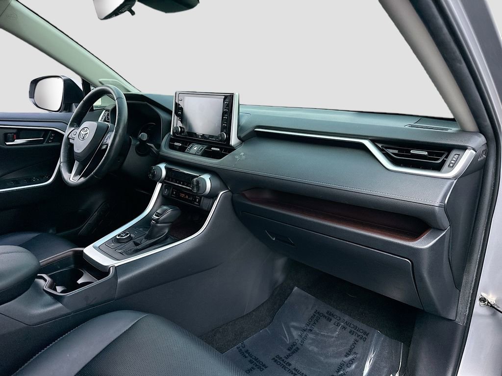 Used 2020 Toyota RAV4 Limited w/ Limited Grade Weather Package image 28