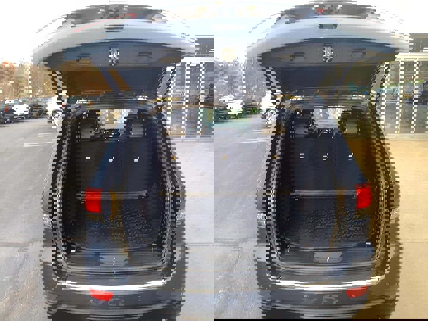 Used 2020 Jeep Grand Cherokee Limited image 6