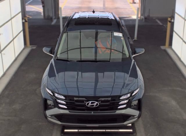 Certified 2025 Hyundai Tucson SEL FWD image 2