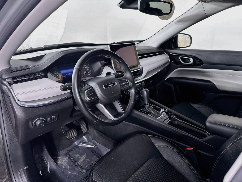 Certified 2022 Jeep Compass Limited AWD/4WD image 16