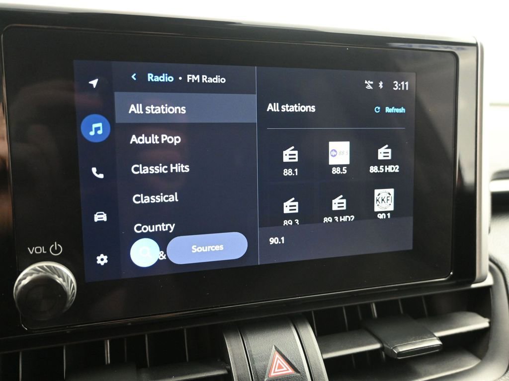 Used 2025 Toyota RAV4 XLE w/ Convenience Package image 18