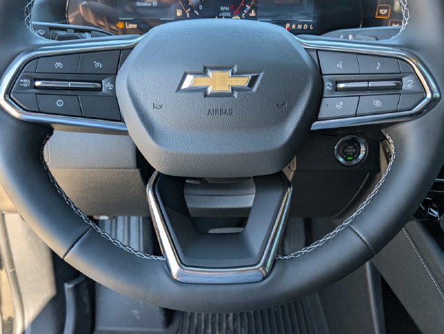 New 2027 Chevrolet Traverse LT w/ Sun and Wheel Package FWD image 16