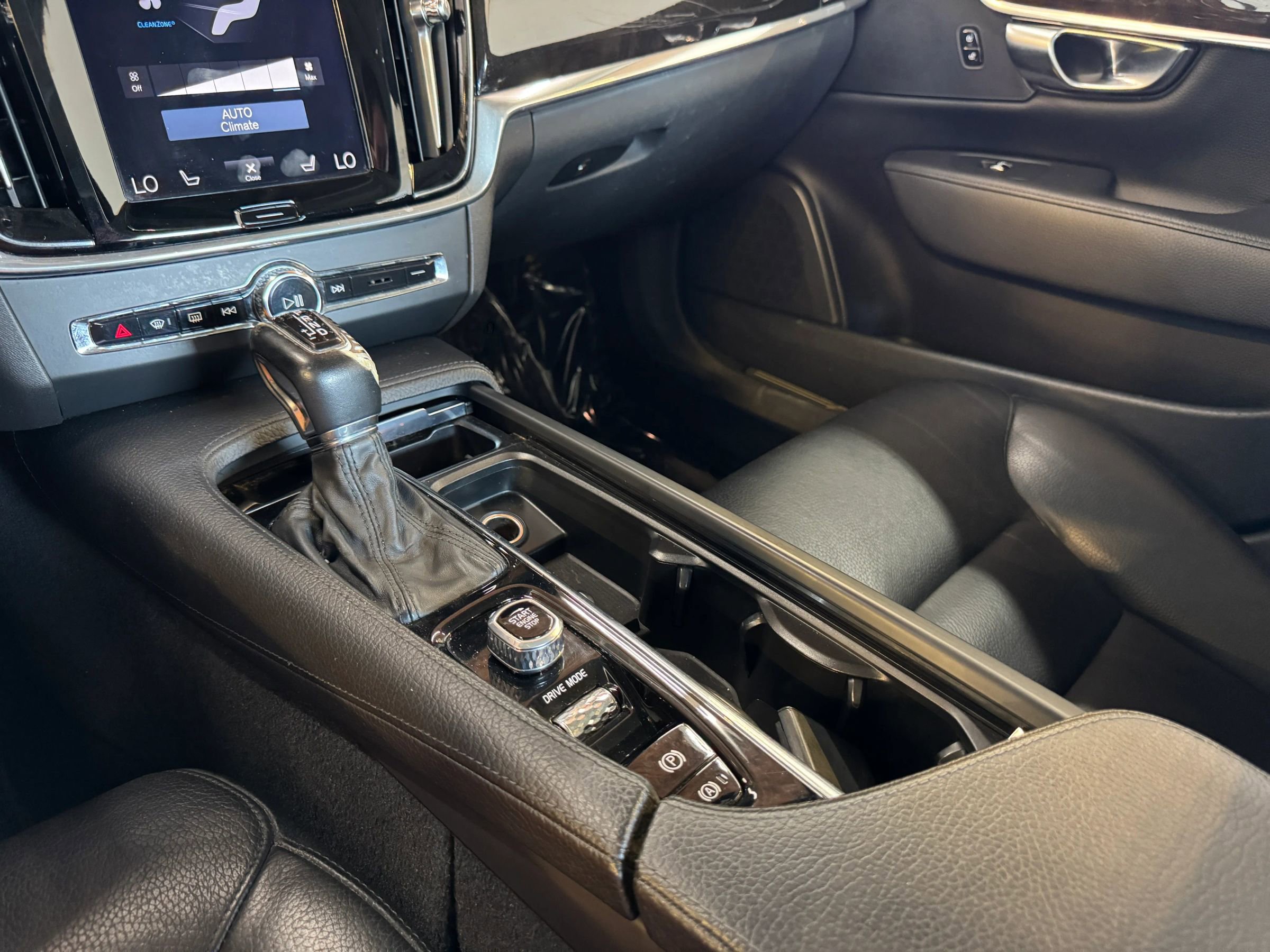 Used 2018 Volvo S90 T5 Momentum w/ Convenience Package AWD/4WD image 20