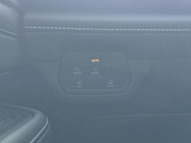 New 2026 Volkswagen Atlas SEL image 18