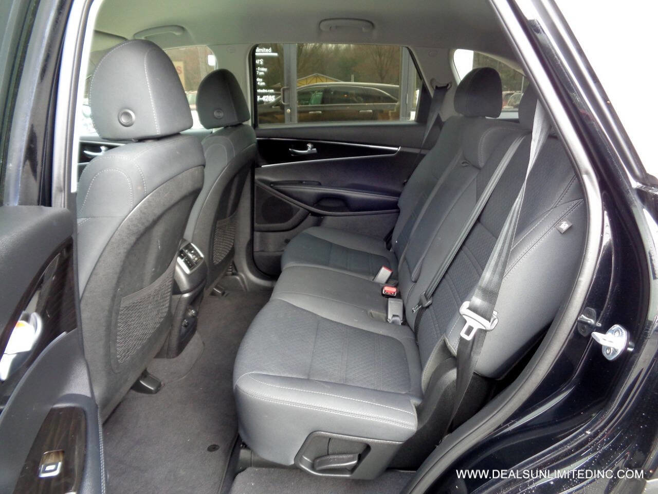 Used 2019 Kia Sorento AWD image 14