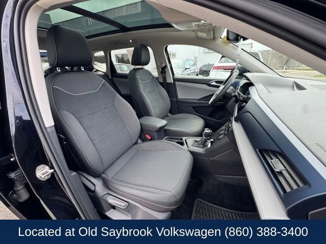 Used 2024 Volkswagen Taos SE image 25