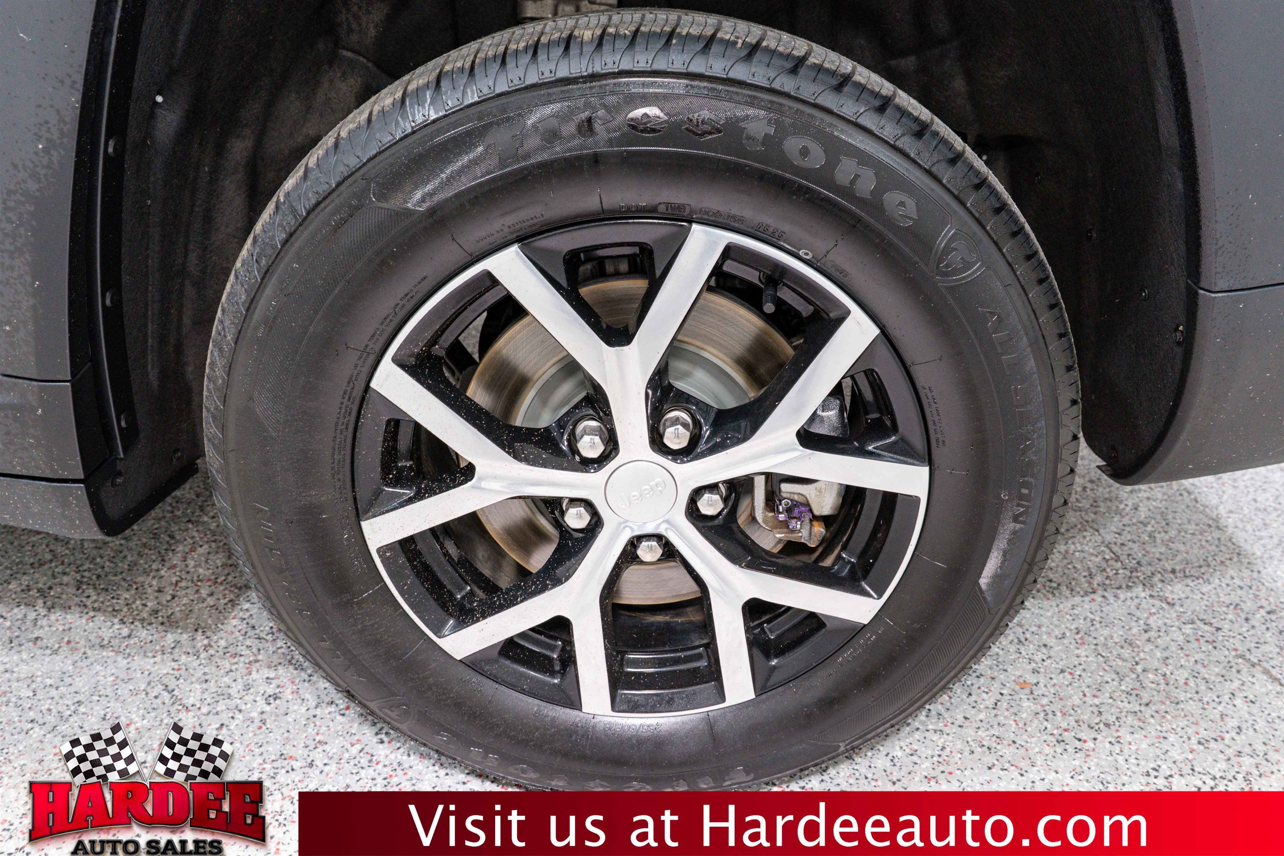 Used 2023 Jeep Grand Cherokee L Limited image 10