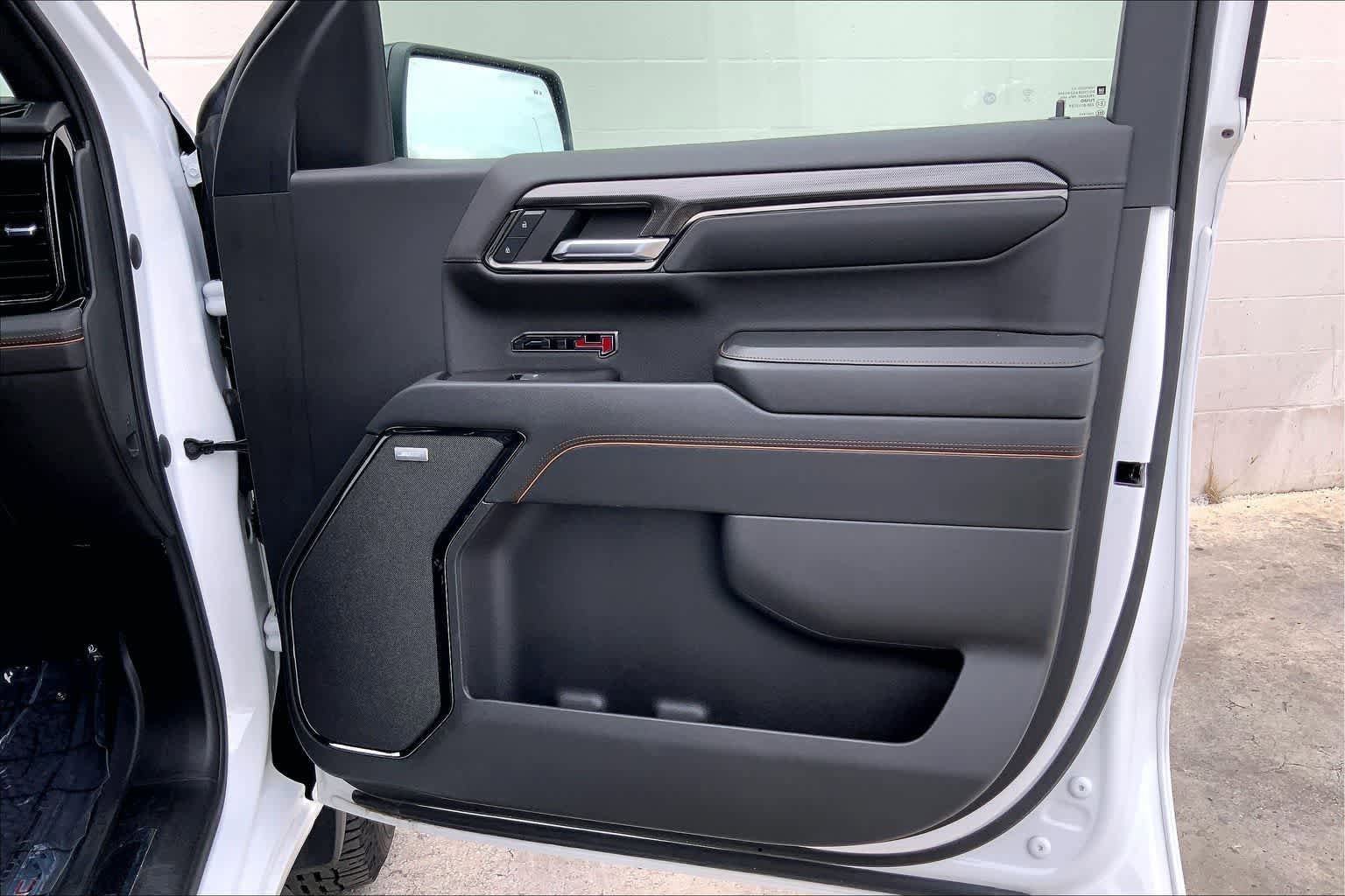 Used 2023 GMC Sierra 1500 AT4 w/ AT4 Premium Package AWD/4WD image 28